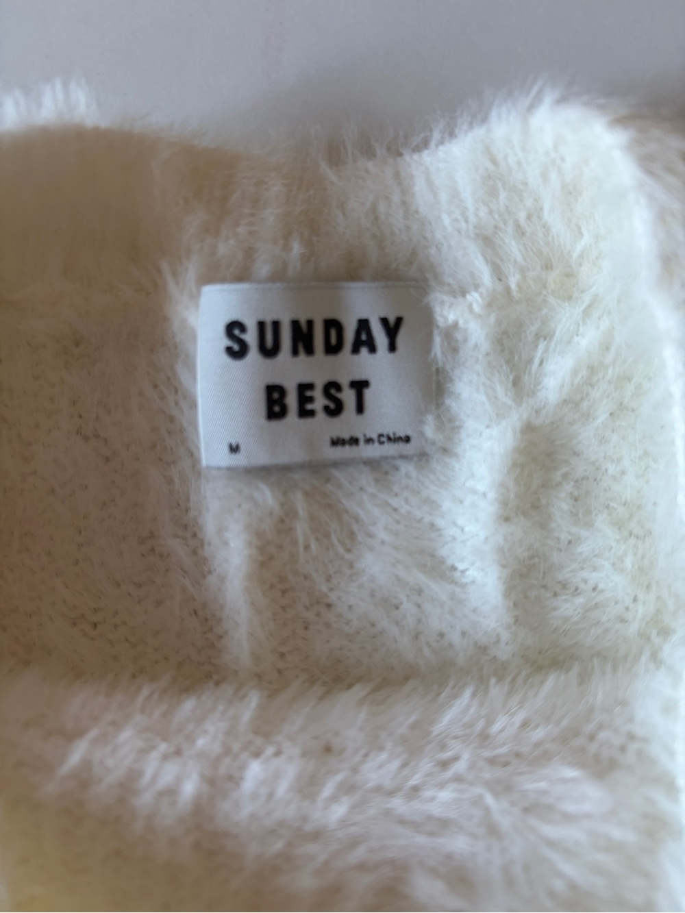 Aritzia Sunday Best medium White Fuzzy Crew Neck long Sleeve Kitten Sweater - Picture 3 of 8